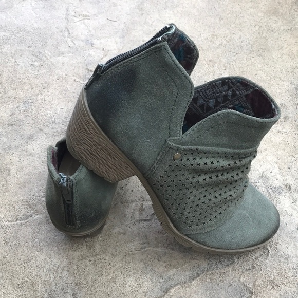 earth booties on sale